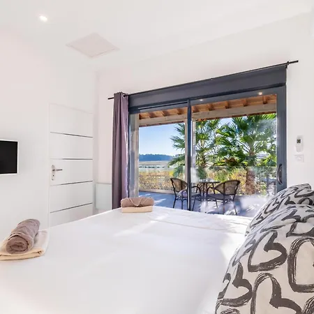 Luxe Piscine Interieure Chauffee Vue Exceptionnelle Sur Vignoble Villa *